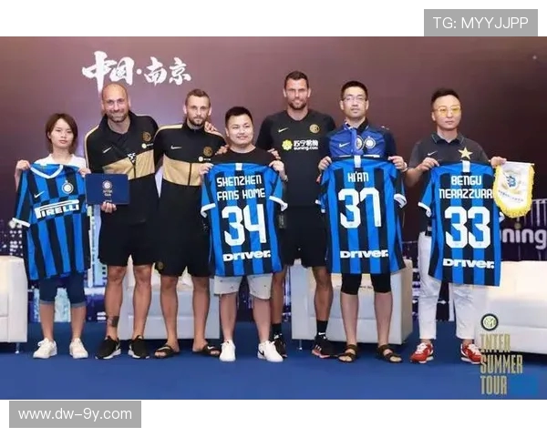 米兰足球粉丝群体有哪些特色及其在全球的影响力分析